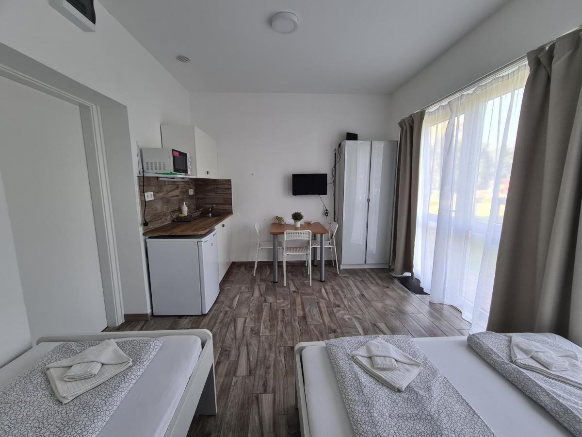 Surman Apartmanok 希欧福克 外观 照片