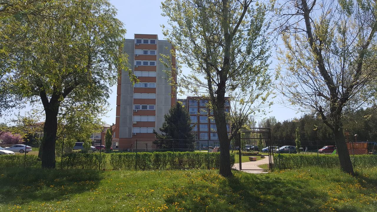 Surman Apartmanok 希欧福克 外观 照片