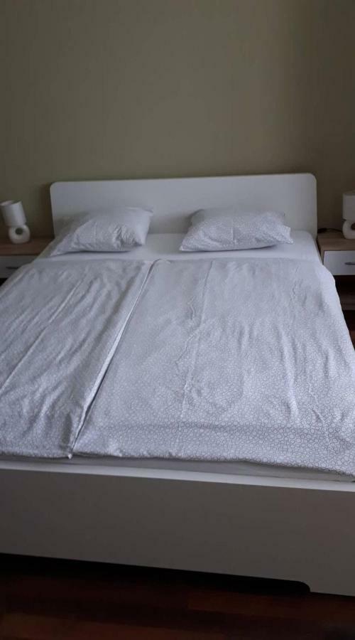 Surman Apartmanok 希欧福克 外观 照片